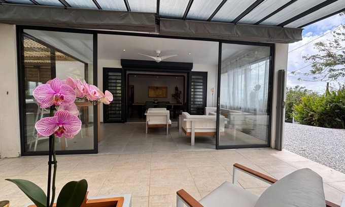 Fort-de-France House | Villa Cœur des Pitons 5 minutes from Jardin de Balata!