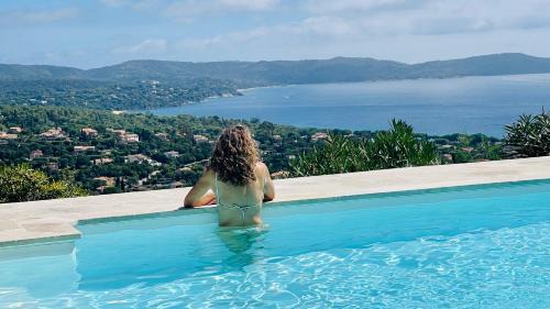Cavalaire-sur-Mer Bed & Breakfast | Villa Cacharelle Vue Mer Piscine privative