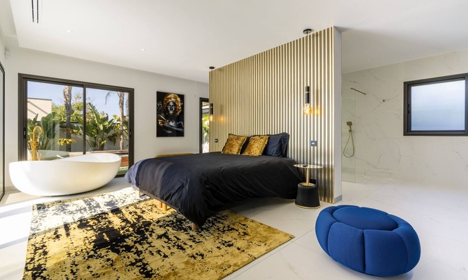 Cap d'Agde Villa | Villa California, chic design steps from the sea