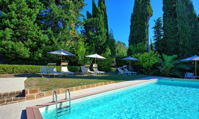 Santa Lucia Villa | Villa Camaiore by PosarelliVillas