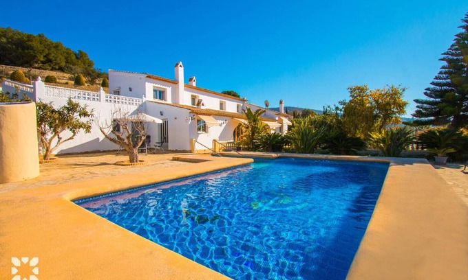 La Sabatera Villa | Villa CASA CANSALA by Abahana Villas