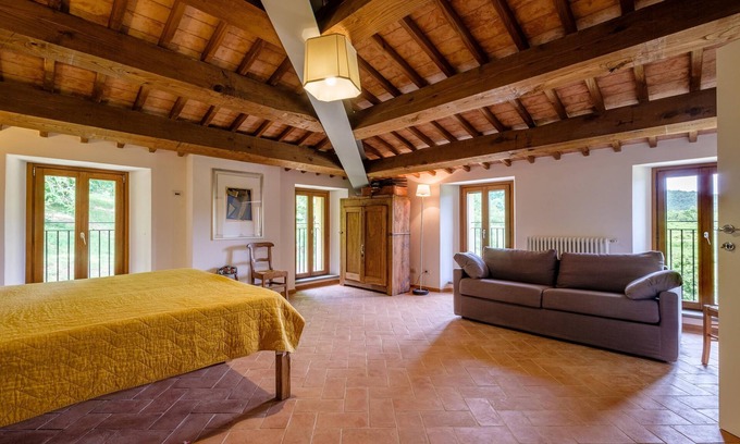 Piancastagnaio Villa | Villa 'Casale Roccone' with Mountain View, Heated tub, Garden & Wi-Fi