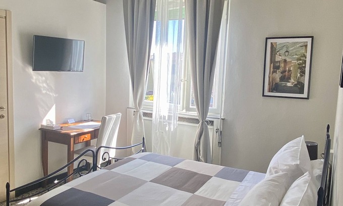 Lucca Historical Center Bed & Breakfast | Villa Catelli B&B