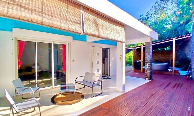 Les Avirons House | Villa Charmante, relax, Jacuzzi In Avirons