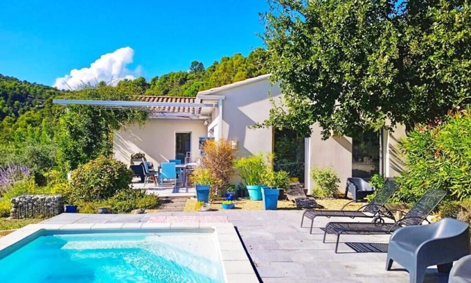 Manosque House | Villa Collines Provençales-vue Panoramique-jardin Permaculture-piscine- Calme