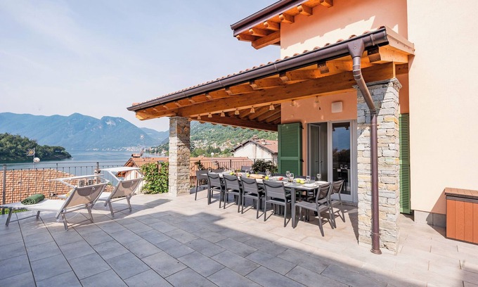 Ossuccio Villa | Villa Comacina, Como Lake