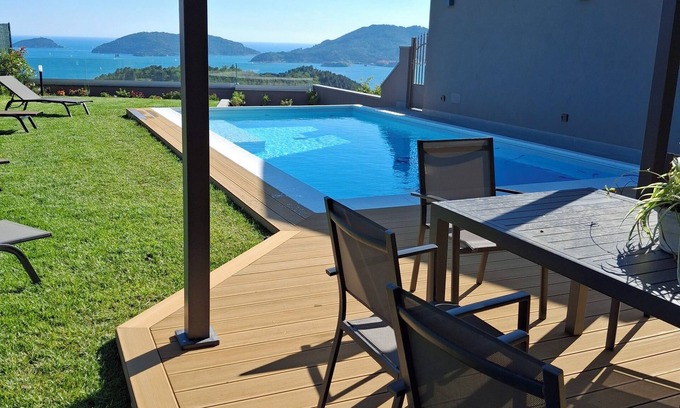 Lerici Villa | Villa con piscina, vista mozzafiato sul golfo e delle isole