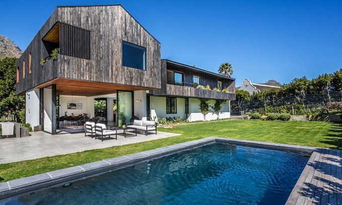 Hout Bay Villa | Villa Corentin - Four Bedroom Villa, Sleeps 8