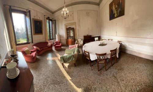 San Pietro Viminario Villa | Villa Country Mansion 8500SquareFeet