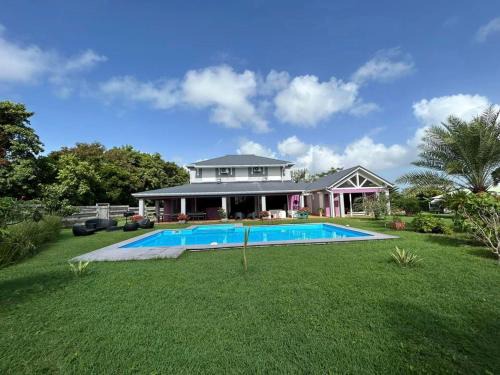 Anse des Rochers Villa | Villa d'architecte avec piscine