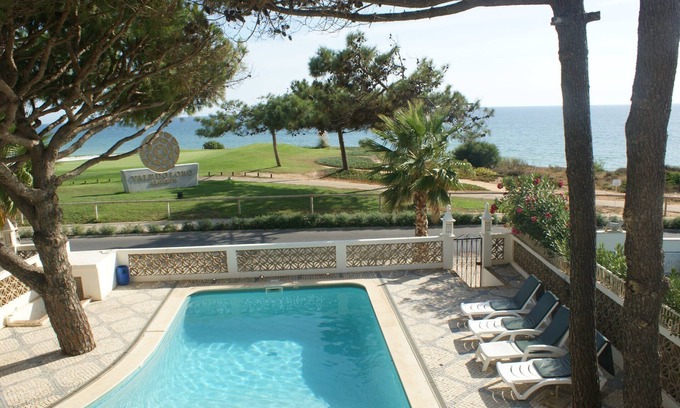 Vale do Lobo Villa | Villa Da Colina | 3 Bedrooms | Sea Views | A Few Minutes Walk To The Beach |.