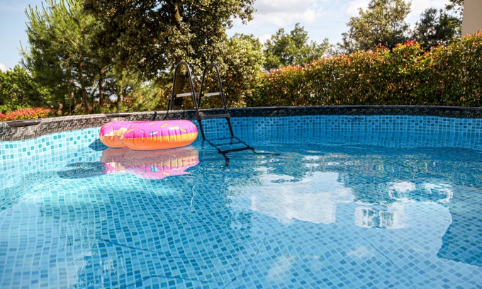 Caumont-sur-Durance Villa | Villa Dans la Colline Avec vue sur les Alpilles et le Luberon