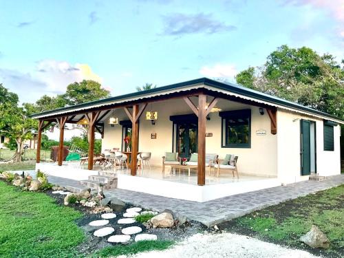 Le Moule House | Villa de charme dans un verger tropical