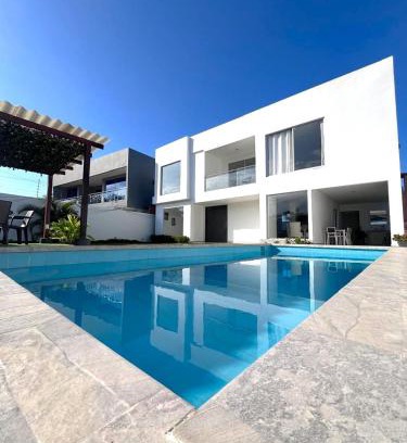 Juan de Acosta Villa | Villa de Lujo con Piscina Privada y BBQ, Cerca al Mar - Casa Abigail
