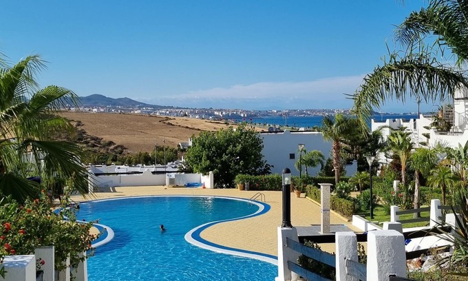 Fnideq Villa | Villa de Luxe Avec un Jardin Privé et Piscines et à 5 Minutes de la Plage !