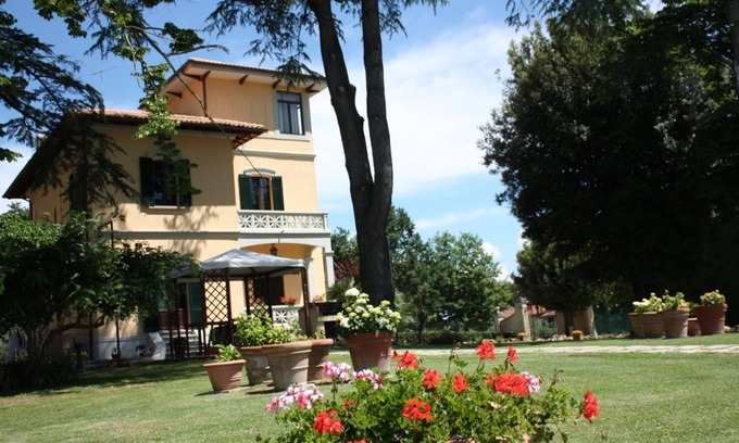 Monte San Savino House | Villa Del Vado is located in Valdichiana, near Monte San Savino, just 12 km from Arezzo, 65 km from