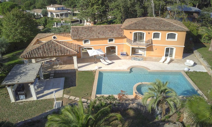 Mouans-Sartoux Villa | Villa des Lilias: newly renovated with amazing pool & gym, French Riviera