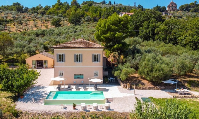 Guzman Villa | Villa Desiderio - Three Bedroom Villa, Sleeps 10