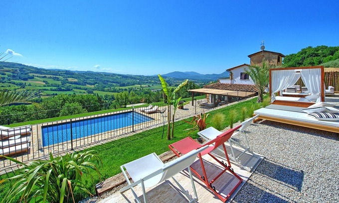 Montone Villa | Villa Destino – Luxury villa with private pool on the hills around Montone, Umbria