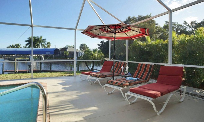 Cape Coral Villa | Villa Dolphin Bay - at a canal with beautiful water view