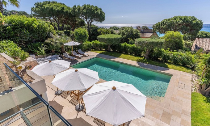 Ramatuelle Villa | VILLA DU CAP ST TROPEZ RAMATUELLE ESCALET