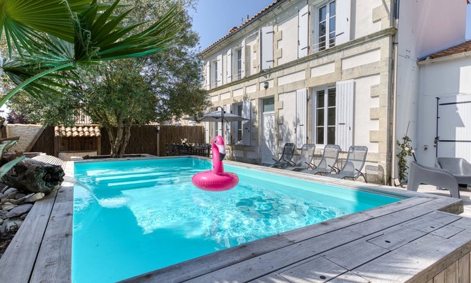 Les Mathes House | Villa du Sourdonnet by Interhome