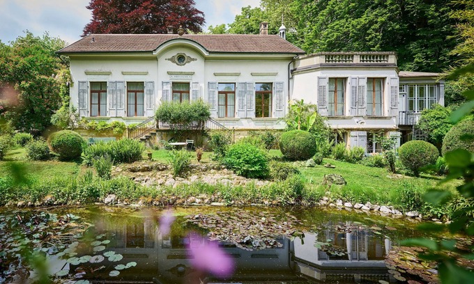 Biel House | Villa Elfenau - Foundation Holidays in a listed building