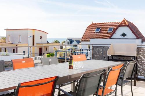 Sibiril Villa | Villa ELISA Piscine Intérieure partagée chauffée à 29 degrés à 100m de la plage