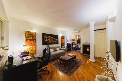 Valenzano Villa | Villa ElSi, Where Relaxation and Elegance Meet