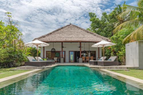 Banjartegehe Villa | Villa Emerald