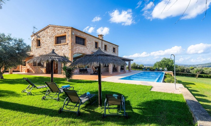 Manacor Villa | Villa "Es Turonet" with Mountain View, Private Pool & Wi-Fi