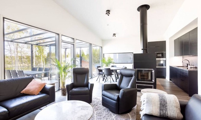 Porvoo House | Villa Eslahti - Seafront/Jacuzzi