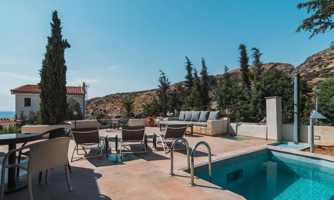 Palaia Fokaia Villa | Villa Eve, Next to the Temple of Poseidon. Private Pool next to the beach