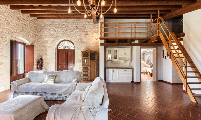 Noto Villa | Villa Fidalma - Three Bedroom Villa, Sleeps 6