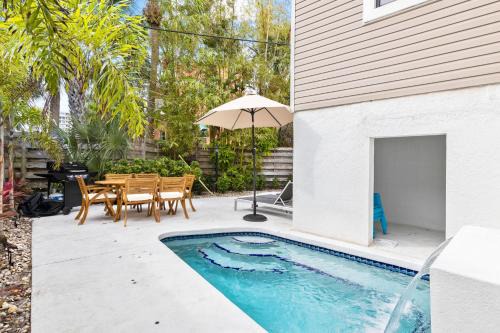 Siesta Key Village House | Villa Fiesta - 312R