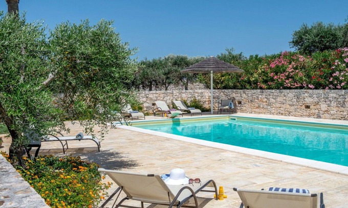 Castellana Grotte Villa | Villa Fiordaliso — Apulia, edited