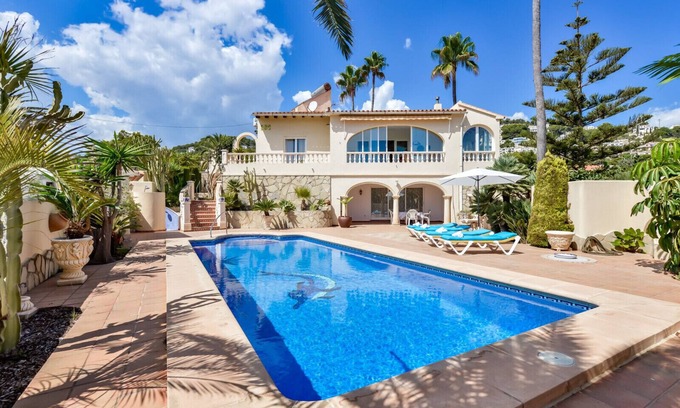 Pinar del Advocat Villa | Villa for rent in Moraira EL CORRAL
