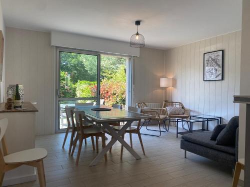 Fouesnant House | Villa Fouesnant Beg Meil Ty Bigorn 150 m plage et sentiers