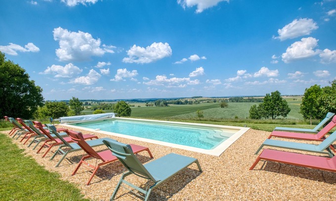 Festalemps Cottage | Villa Leynie – Countryside Retreat with Heated Pool and Dordogne Views