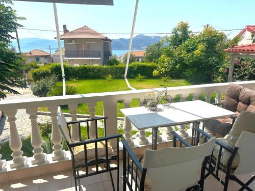 Paleros Villa | Villa George