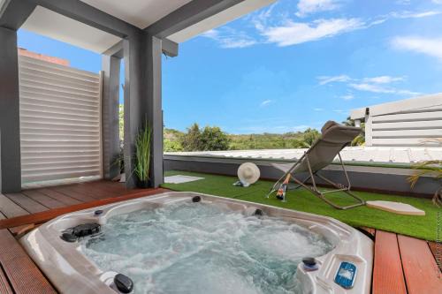 Pointe de la verdure Apartment | Villa Gosier T3 COSY JACUZZI - ROMANTIQUE