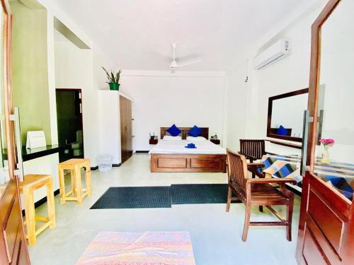 Thiranagama Villa | Villa Happy Nest - Hikkaduwa