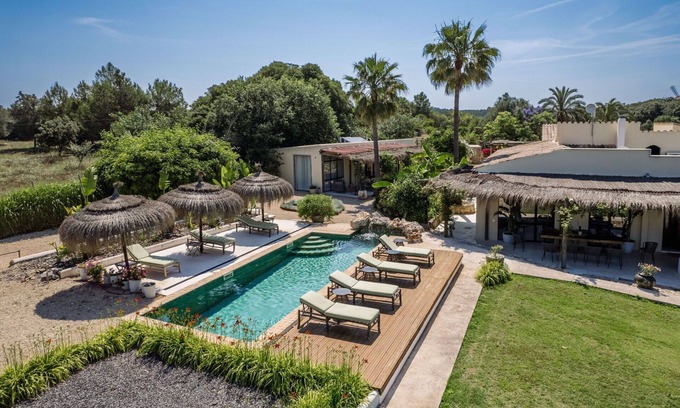 Majorca Villa | Villa in Alguazas with 7 bedrooms sleeps 14
