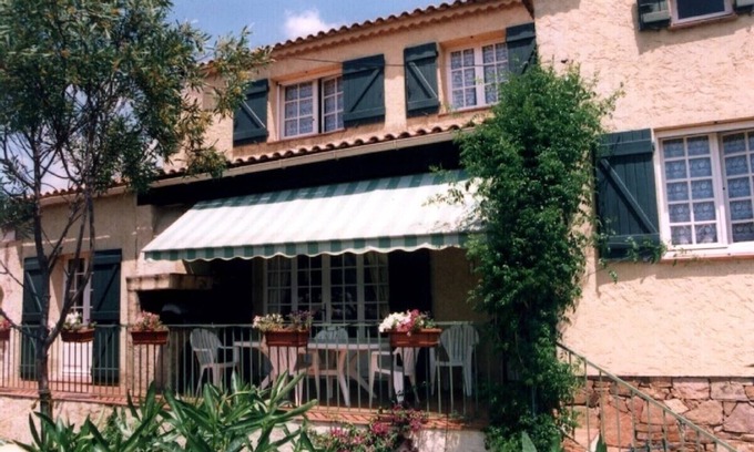 Cogolin Villa | Villa in Cogolin, near St Tropez, with private pool and great views.