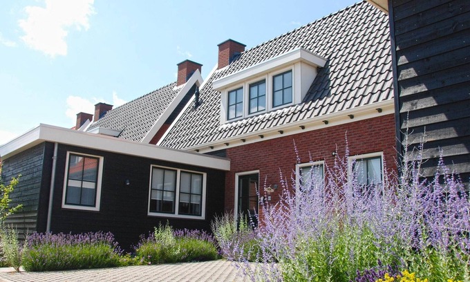 Colijnsplaat House | Villa in Colijnsplaat near the Sea