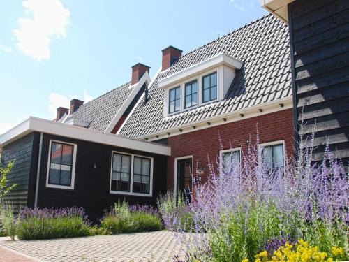Colijnsplaat House | Villa in Colijnsplaat near the Sea