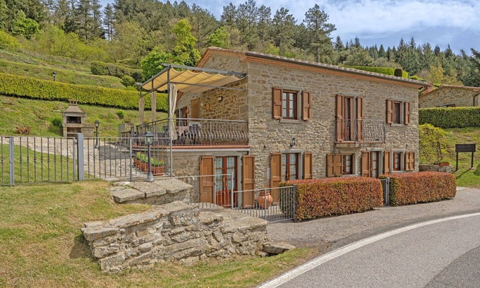 Portole Villa | Villa in Cortona with 3 bedrooms sleeps 6