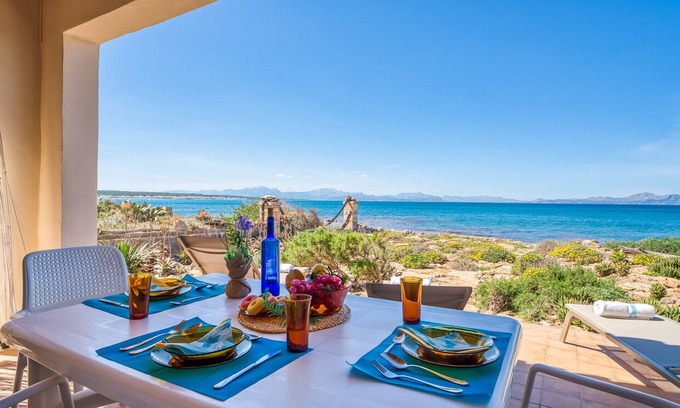 Urbanizacion S'Estanyol Ski Chalet | Villa in front of the sea Casa Sa Nau in Mallorca
