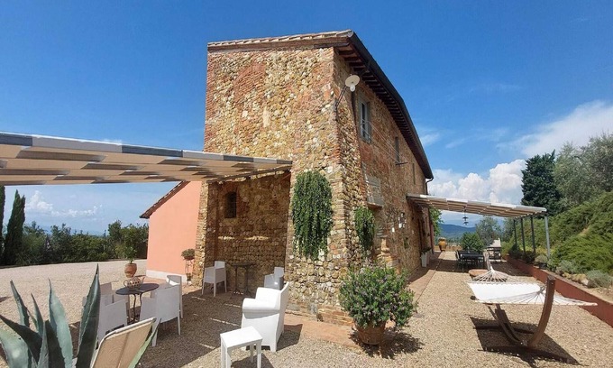 Montelupo Fiorentino House | Villa in Montelupo with Private Pool