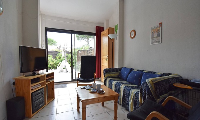 Saint-Cyprien Plage Villa | Villa in Saint-Cyprien with Sea View